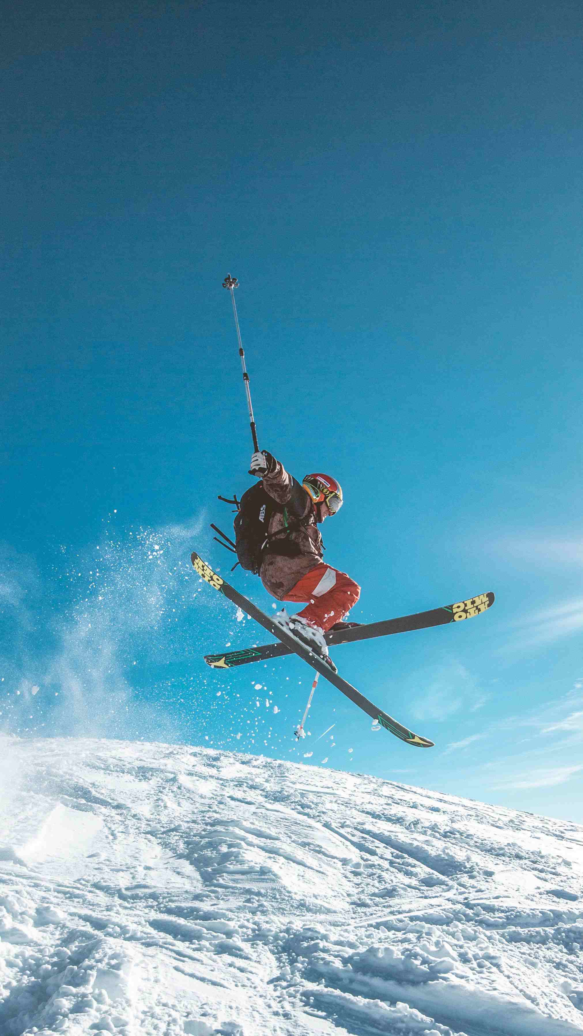 picture, skier doing a figure
